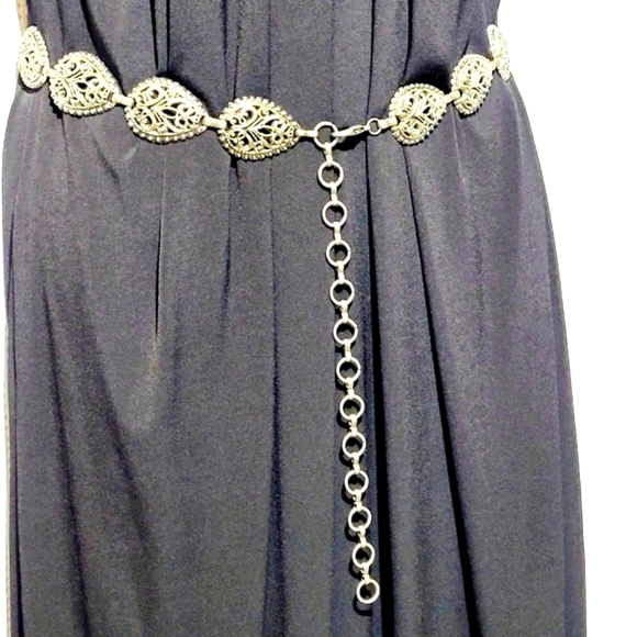 Concho Antique Silver Tone Filigree Tear Drop Medallion Belt - Picture 2 of 8